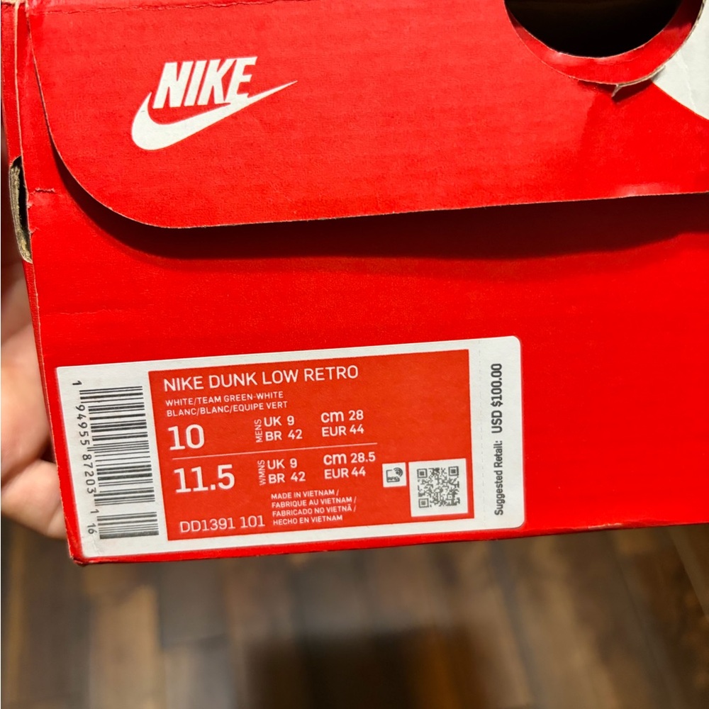Nike Dunk Low Retro in White and Green